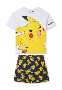 Maglietta bianca con una grande grafica di Pikachu e dettagli gialli, abbinata a pantaloni corti blu con una stampa totale di Pikachu. Materiale in cotone.