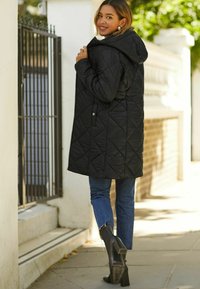 Friends Like These REGULAR FIT   - Cappotto invernale - black