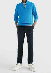 Tommy Hilfiger Stickad tröja - blue