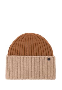 Unselected, dk sand