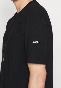 BOSS Triko s potiskem - black