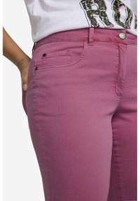 Angel of Style WEITES BEIN 5-POCKET - Vaqueros a campana - pink