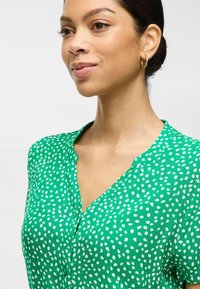VILA KURZ - Abito a camicia - jelly bean