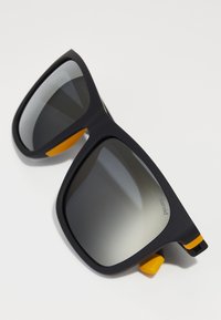 Polaroid PLD 2141/S - Ochelari de soare - matte black/yellow