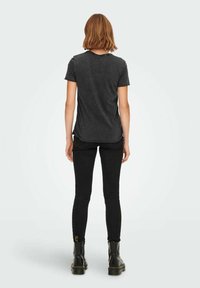 ONLY ONLLUCY LIFE REG S/S JRS NOOS - Printtipaita - schwarz