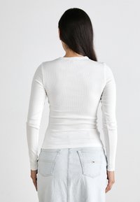 Tommy Jeans SLIM ESSENTIAL 2 PACK  - Ilgarankovis viršutinės dalies drabužis - white/dark night navy