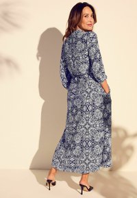 Myleene Klass PAISLEY REGULAR FIT - Maxikleid - blue