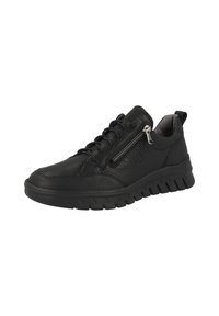 Zapatilla negra de cuero con cierre de cordones y cremallera, que presenta detalles perforados y una suela de goma texturizada para mejorar el agarre.