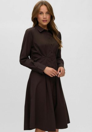 Vero Moda, DRESS VMSARAH MIDI DRESS - Robe chemise - chocolate torte