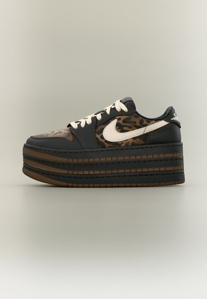 Jordan, TRIPLE STACK - Маратонки - black/chalk/cacao wow