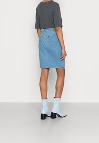 Lee Pouzdrová sukně - light-blue denim