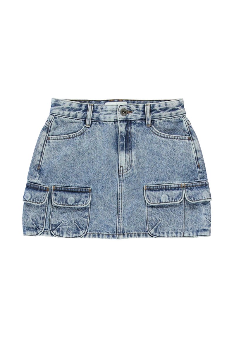 Denim mini-jurk, lichtblauwe wassing, vijf-pocket ontwerp, twee voorzakken, zoomlijn boven halverwege de dij, gestructureerde stof met vervaagde gedeelten.
