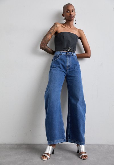 A.W.A.K.E. MODE RECYCLED ROUNDED - Jeans Relaxed Fit - blue