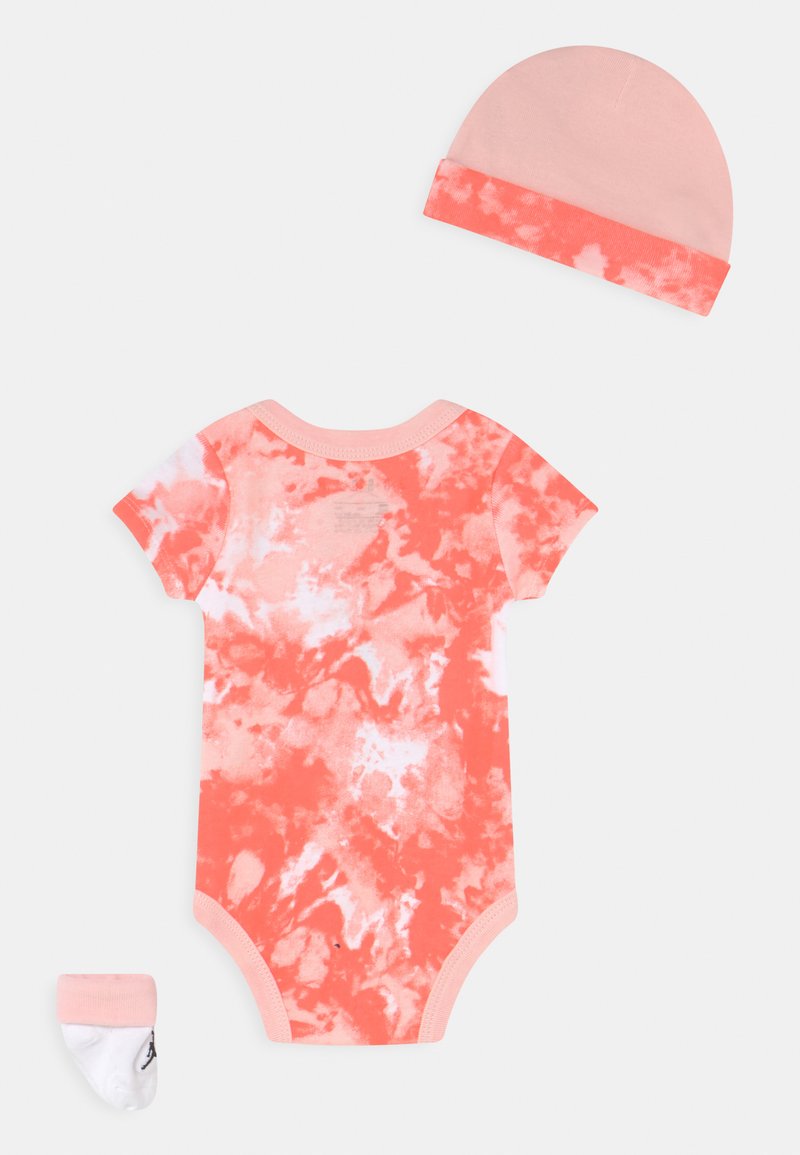 Kinder Tücher & Schals | Jordan TIE DYE BOX SET UNISEX T-Shirt print atmosphere/rosa - MB55669 Kinder Tücher & Schals | Jordan TIE DYE BOX SET UNISEX T-Shirt print atmosphere/rosa - MB55669