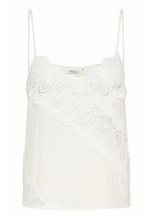Bijela top camisole s tankim naramenicama, s čipkastim detaljima u dekorativnom ovalnom uzorku duž bočne strane. Izrađena od lagane tkanine.