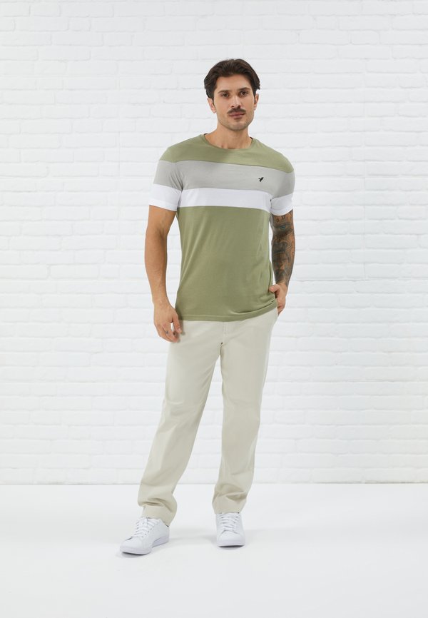 Print T-shirt - khaki4