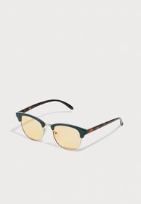 Unselected, green