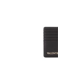 Porta carte in pelle nera con molteplici scomparti, finitura testurizzata e logo "VALENTINO" in rilievo dorato nella parte inferiore. Forma rettangolare compatta.