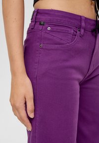 QS Jean droit - lila