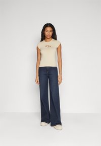 Diesel ANGIE - Triko s potiskem - beige