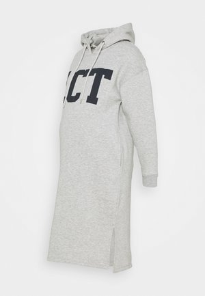 Szara sukienka z kapturem, z kangurzą kieszenią, granatowym nadrukiem, długimi rękawami i bocznymi rozcięciami dla swobody ruchów. Miękka, teksturowana tkanina.