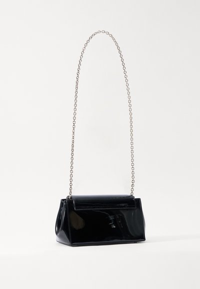 Vivienne Westwood HAZEL MEDIUM - Borsa a mano - black enamel orb