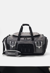 Oakley - URBAN RUCK DUFFLE UNISEX - Borsa per lo sport - light shield Immagine in miniatura 1