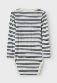 Bodysuit à manches longues rayé en gris clair et marine, avec des lignes horizontales, une texture côtelée et une fermeture à pression en bas.