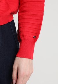 Tommy Hilfiger Sweter