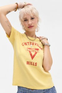 Yellow cotton t-shirt with a vintage red graphic reading "CINTERVILLE MILLS" and a triangle design. Short sleeves and a relaxed fit.