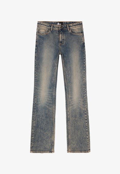 Šviesiai mėlynos džinsinės kelnės su išblukusiu apdailos efektu, penkiomis kišenėmis ir tiesaus silueto dizainu. Siuvinėta apdaila ir šiek tiek nusidėvėjusių detalių.