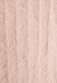 Vero Moda Petite Sweter