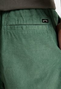 Niewybrane, sea green