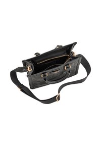 Borsa nera realizzata in materiale lucido con inserti in tonalità oro, presenta doppie maniglie, una tracolla rimovibile e scomparti con zip.