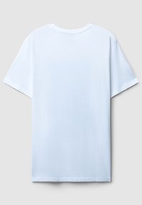 Biała bawełniana koszulka z okrągłym dekoltem, krótkim rękawem i luźnym krojem. Widok z tyłu ukazuje gładką teksturę oraz brak widocznych detali czy wzorów.