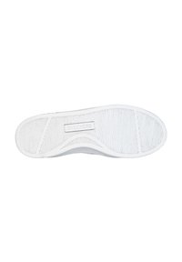 Suela de zapato blanca de caucho con agarre texturizado, que presenta estrías horizontales y verticales. Incluye la marca "SKECHERS" en el centro.