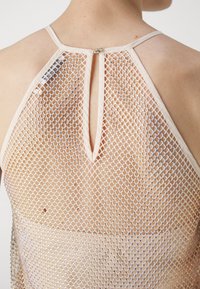 Patrizia Pepe Viršus - ivory skin