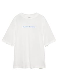 Biała oversize koszulka wykonana z bawełny, z krótkimi rękawami i okrągłym dekoltem. Na piersi znajduje się niebieski napis "Poza sezonem. Celowo."