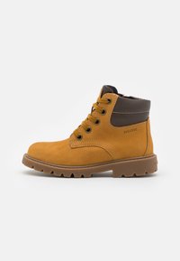 Geox - SHAYLAX UNISEX - Botines con cordones - yellow/brown Imagen en miniatura 1