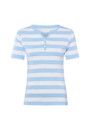 Koszula z krótkim rękawem w poziome jasnoniebieskie i białe paski, z okrągłym dekoltem i krótką plisą na guziki oraz regularnym krojem.