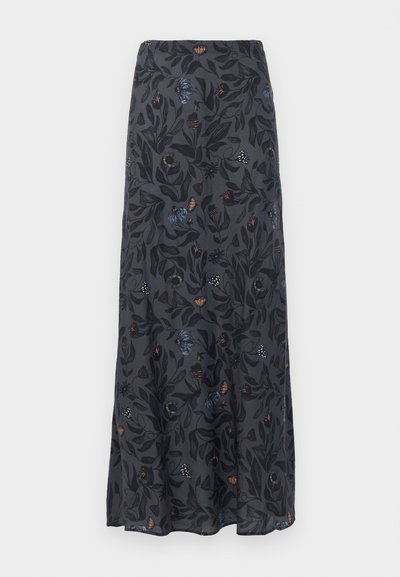 Maxiskjørt i mørkt stoff med blomsterdesign i blått, oransje og hvitt. Har en tettsittende midje og en flytende silhuett.