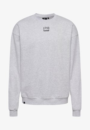 Sweatshirt léger gris clair à manches longues avec col ras du cou, logo noir "LPIE hummel SPORTSWEAR" sur la poitrine, et poignets et ourlet côtelés.
