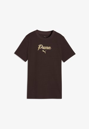 Camiseta Puma marrón de manga corta con cuello redondo y logo y texto amarillo de Puma en el pecho.