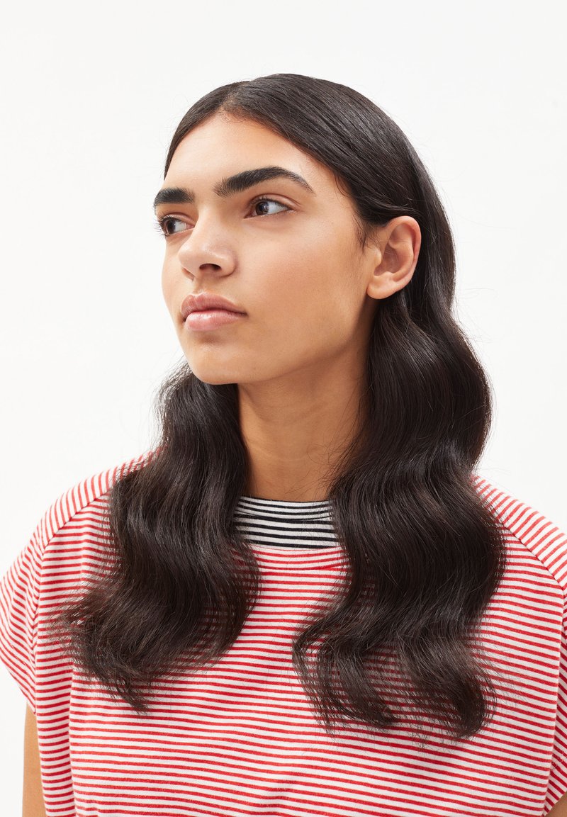 Damen T-Shirts | ARMEDANGELS OFELIAA PRETTY T-Shirt print dark poppy-oatmilk/apricot - HO59589 Damen T-Shirts | ARMEDANGELS OFELIAA PRETTY T-Shirt print dark poppy-oatmilk/apricot - HO59589