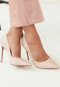 Next SIGNATURE - Augsti papēži - nude pink