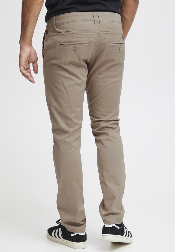 BHTROMPO REGULAR FIT NARROW LEG - Chinos - silver mink4