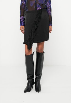 ARFAJ TUULI SKIRT - Minijupe - black