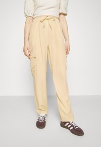 Pepe Jeans Cargobyxor - beige