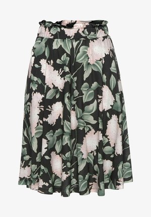 Falda floral hecha de tela ligera; fondo negro con flores rosas y hojas verdes. Cuenta con una cinturilla elástica y un diseño fluido.