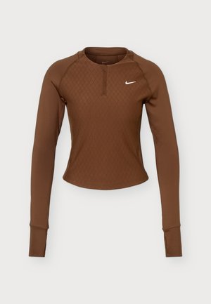 Nike Performance, SCULPT WINTER - T-shirt à manches longues - cacao wow/white